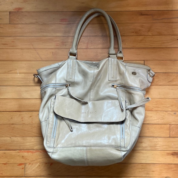 Day & Mood Hannah Zip Bag in Cream-colored Leather - Picture 2 of 16